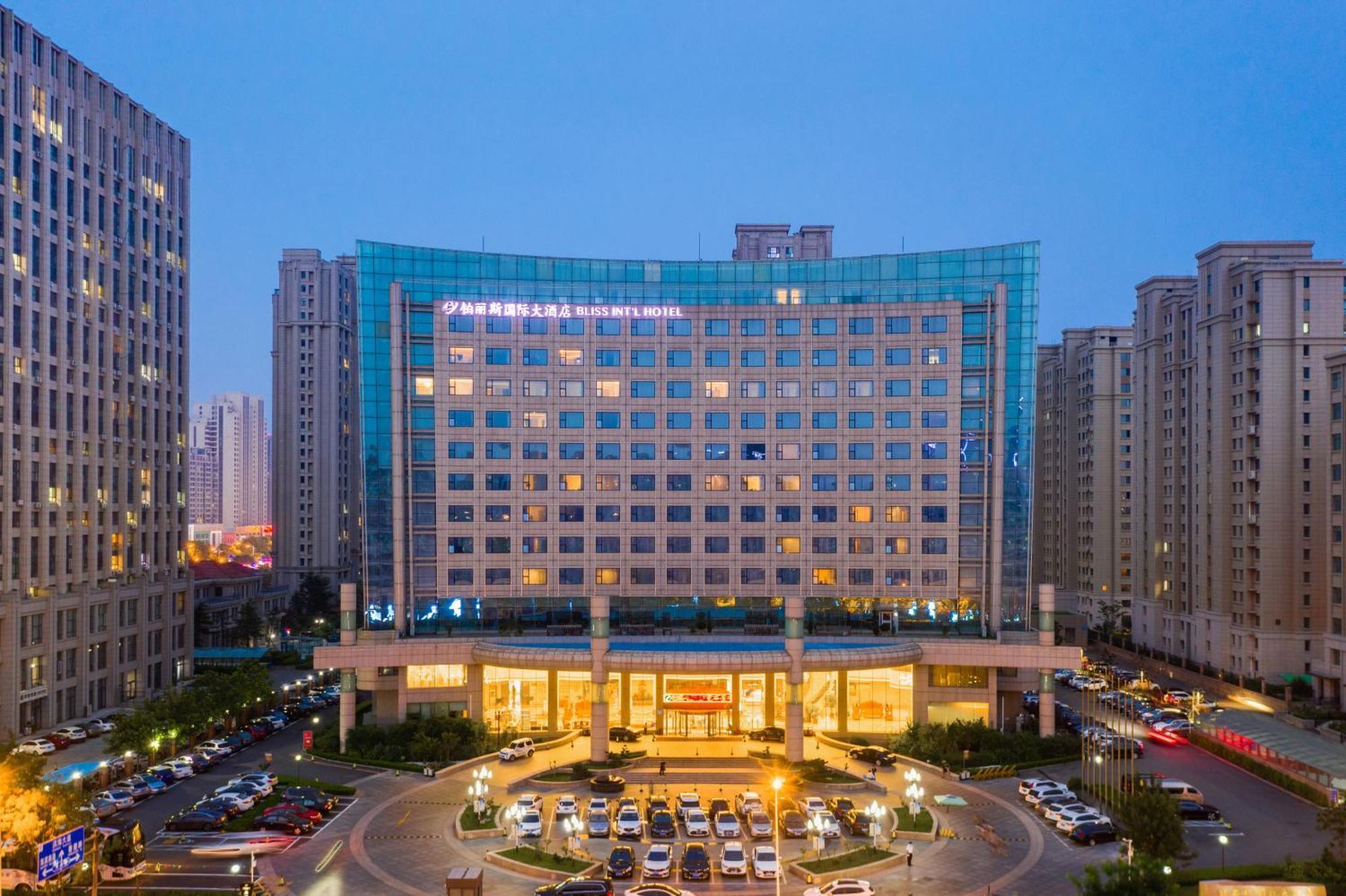 Bliss International Hotel Weihai Exterior foto